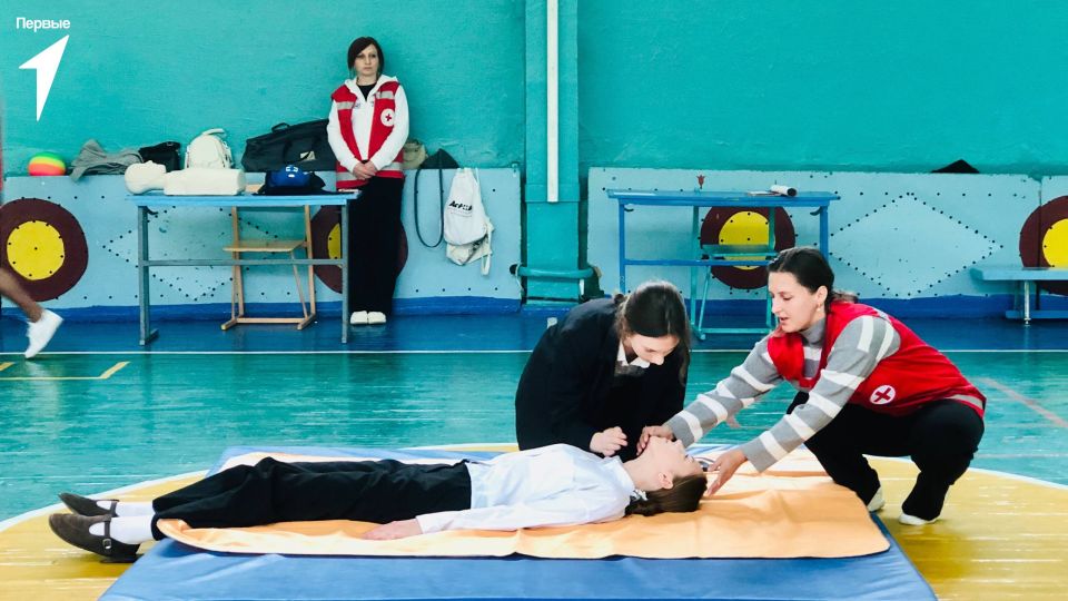 Учимся спасать жизни вместе Учимся спасать жизни вместе