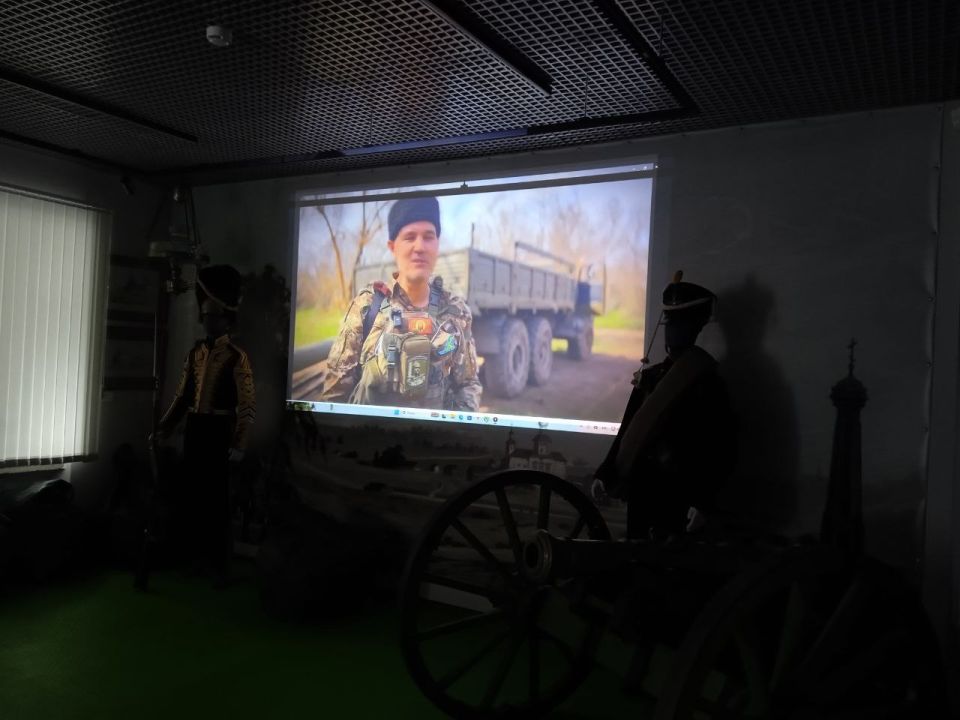 "МЫ - ОДИН НАРОД". Ко Дню воссоединения с Россией Донецкой и Луганской народных республик, Запорожской и Херсонской областей в нашем музее состоялось мероприятие «Мы – один народ» "МЫ - ОДИН НАРОД". Ко Дню воссоединения с Россией Донецкой и Луганской народных республик, Запорожской и Херсонской областей в нашем музее состоялось мероприятие «Мы – один народ»