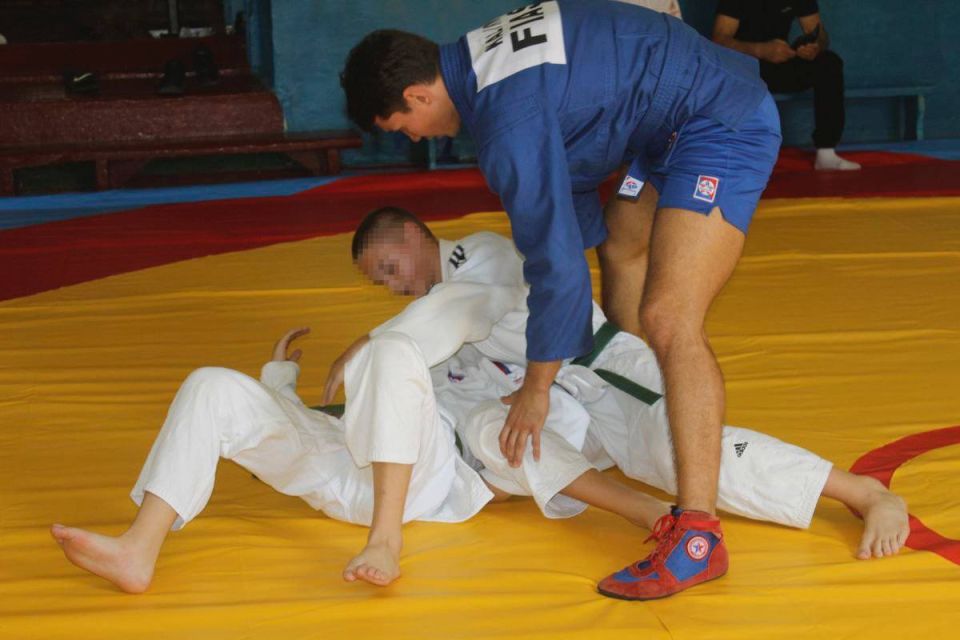 Росгвардия приняла участие в гуманитарной акции «Русский Донбасс» Росгвардия приняла участие в гуманитарной акции «Русский Донбасс»