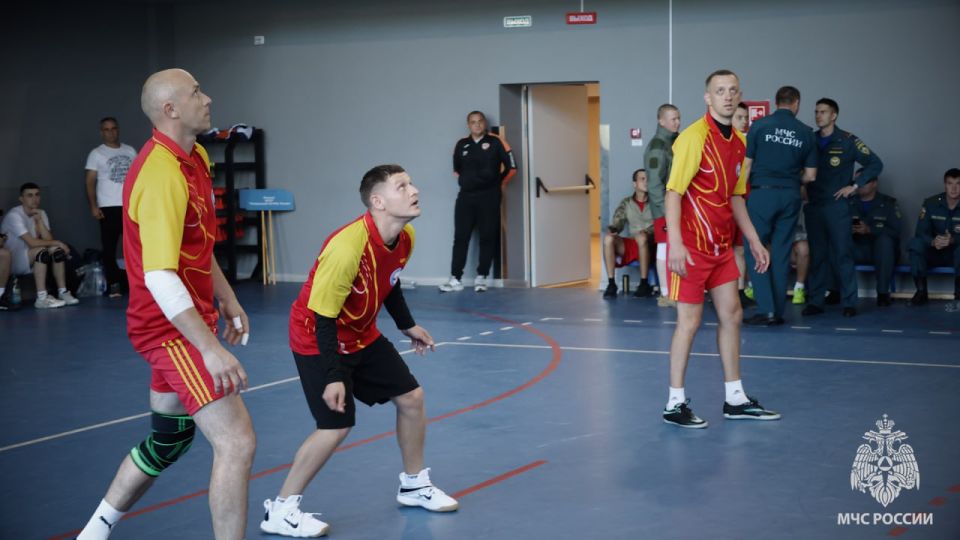 Волейбольный турнир в Мелитополе: спорт объединяет спасателей! Волейбольный турнир в Мелитополе: спорт объединяет спасателей!