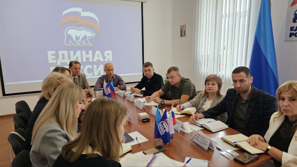 Специалисты Управления Росреестра по Луганской Народной Республике (ЛНР) провели выездной прием, оказав правовую помощь жителям региона Специалисты Управления Росреестра по Луганской Народной Республике (ЛНР) провели выездной прием, оказав правовую помощь жителям региона