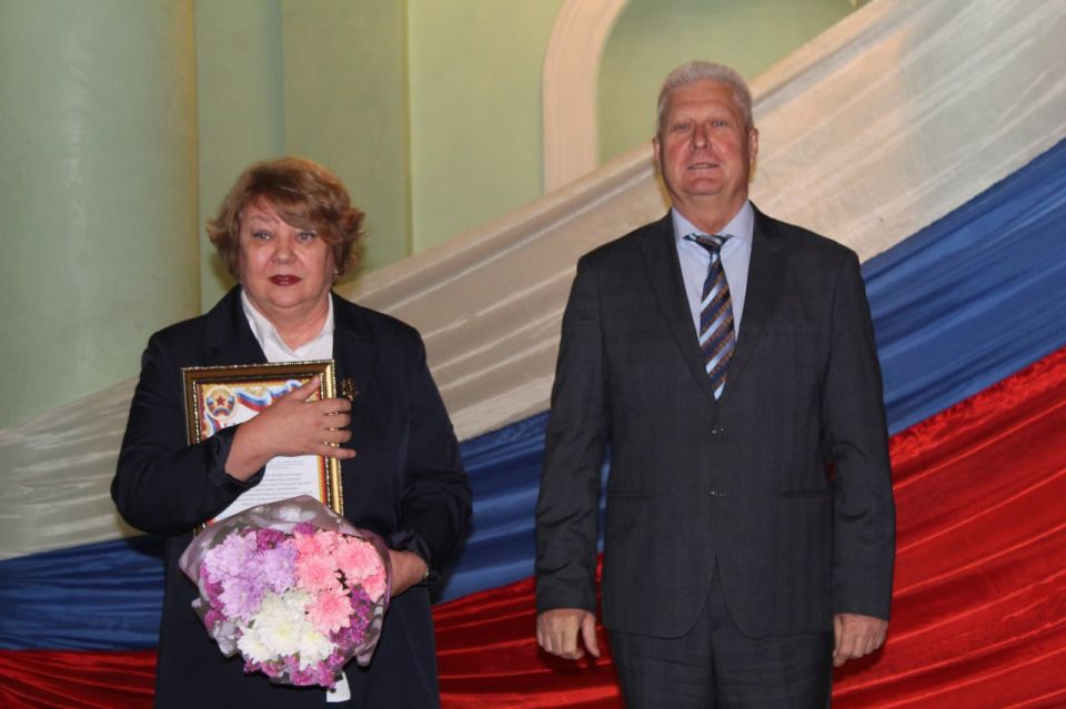 Сергей Козенко: Краснодон отметил третью годовщину воссоединения Луганской Народной Республики с Российской Федерацией и 83ю годовщину образования подпольной молодежной организации «Молодая гвардия» Сергей Козенко: Краснодон отметил третью годовщину воссоединения Луганской Народной Республики с Российской Федерацией и 83ю годовщину образования подпольной молодежной организации «Молодая гвардия»