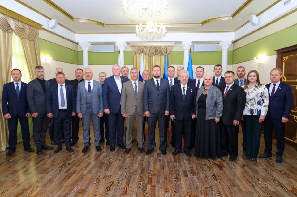 Народный Совет заключил соглашения о сотрудничестве с парламентами Красноярского края, Оренбургской и Саратовской областей Народный Совет заключил соглашения о сотрудничестве с парламентами Красноярского края, Оренбургской и Саратовской областей