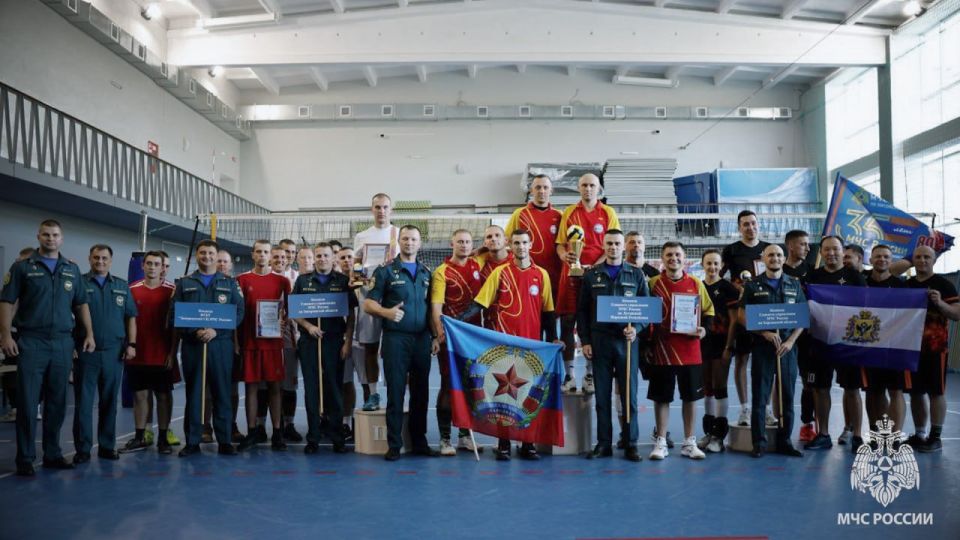 Волейбольный турнир в Мелитополе: спорт объединяет спасателей! Волейбольный турнир в Мелитополе: спорт объединяет спасателей!