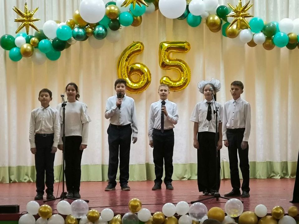 Селезневский Дом культуры отметил 65-летний юбилей Селезневский Дом культуры отметил 65-летний юбилей