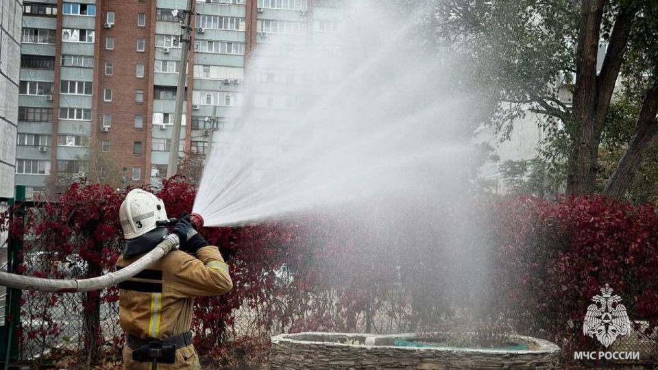 Спасатели МЧС России в рамках "Дня гражданской обороны" провели профилактическое мероприятие для сотрудников и воспитанников ГБДОУ ЛНР «Ясли-сад № 59 Звездочка» Спасатели МЧС России в рамках "Дня гражданской обороны" провели профилактическое мероприятие для сотрудников и воспитанников ГБДОУ ЛНР «Ясли-сад № 59 Звездочка»