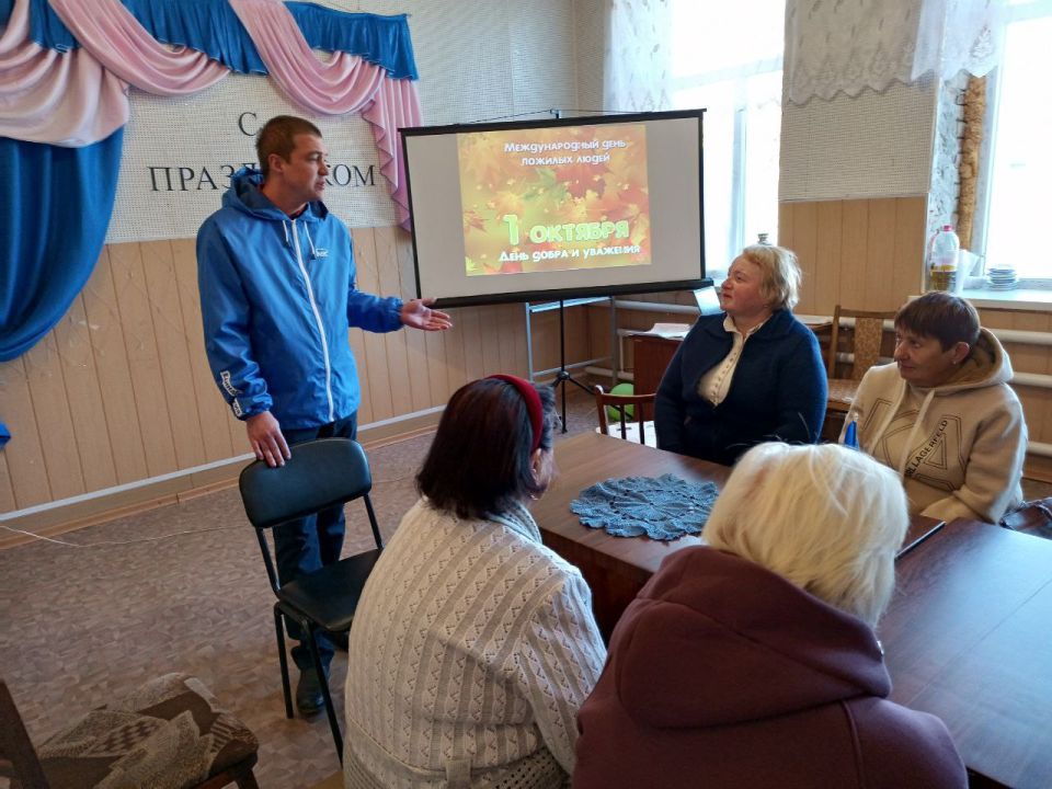 Предупредить, чтобы защитить: Антон Орлов рассказал пенсионерам, как не стать жертвой мошенников Предупредить, чтобы защитить: Антон Орлов рассказал пенсионерам, как не стать жертвой мошенников