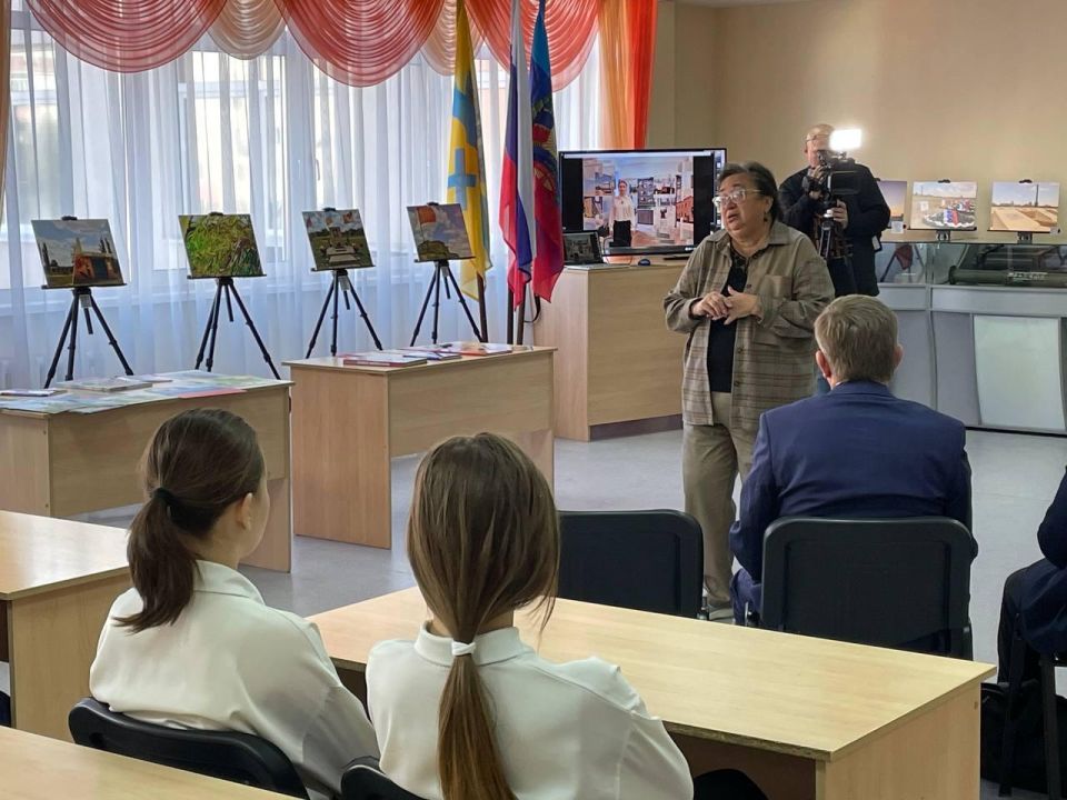 Перевальчане приняли участие в открытии выставки региона-шефа Перевальчане приняли участие в открытии выставки региона-шефа