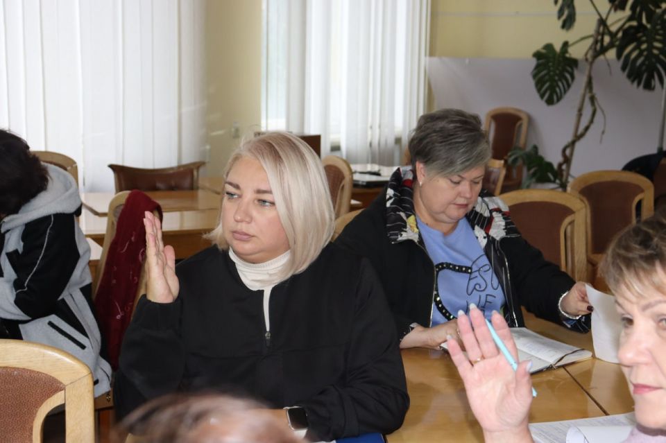 В администрации Стаханова обсудили меры профилактики правонарушений среди несовершеннолетних и поддержку семей в трудной ситуации В администрации Стаханова обсудили меры профилактики правонарушений среди несовершеннолетних и поддержку семей в трудной ситуации