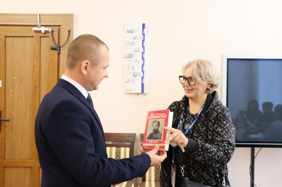 Северодонецк у нас в сердце! Делегация представителей от шефа-региона Пермского края прибыла в городской округ город Северодонецк Северодонецк у нас в сердце! Делегация представителей от шефа-региона Пермского края прибыла в городской округ город Северодонецк