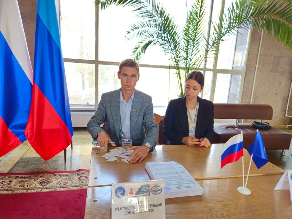 Члены Молодёжной избирательной комиссии Луганска вышли в финал всероссийского конкурса «Мои медиавыборы» Члены Молодёжной избирательной комиссии Луганска вышли в финал всероссийского конкурса «Мои медиавыборы»