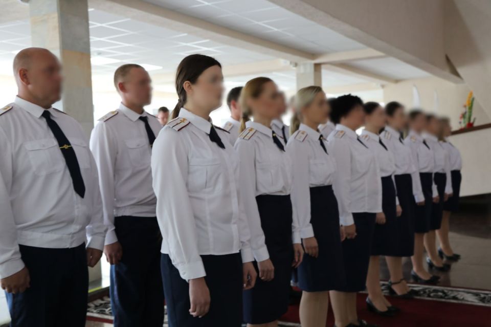 В УФСИН России по Луганской Народной Республике состоялась торжественная церемония приведения к Присяге молодых сотрудников В УФСИН России по Луганской Народной Республике состоялась торжественная церемония приведения к Присяге молодых сотрудников