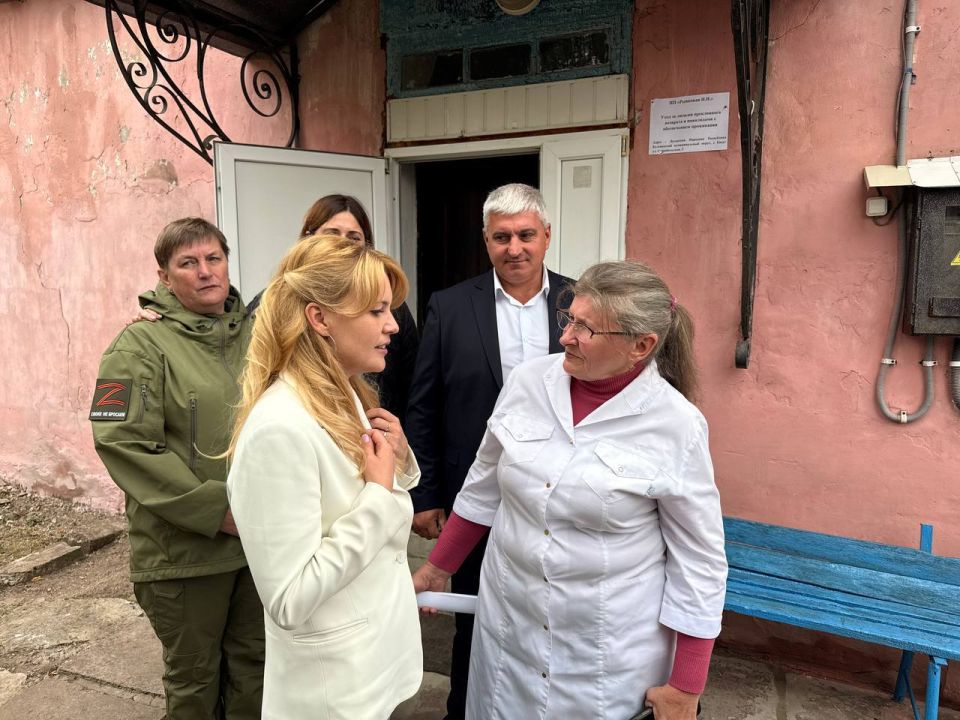 Дарья Латратова: «В Доме престарелых села Евсуг живут 11 чудесных женщин» Дарья Латратова: «В Доме престарелых села Евсуг живут 11 чудесных женщин»
