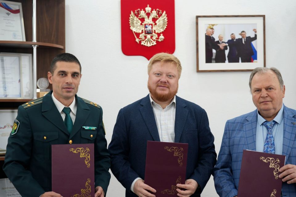Луганская таможня создает профильные таможенные классы в школах Республики Луганская таможня создает профильные таможенные классы в школах Республики