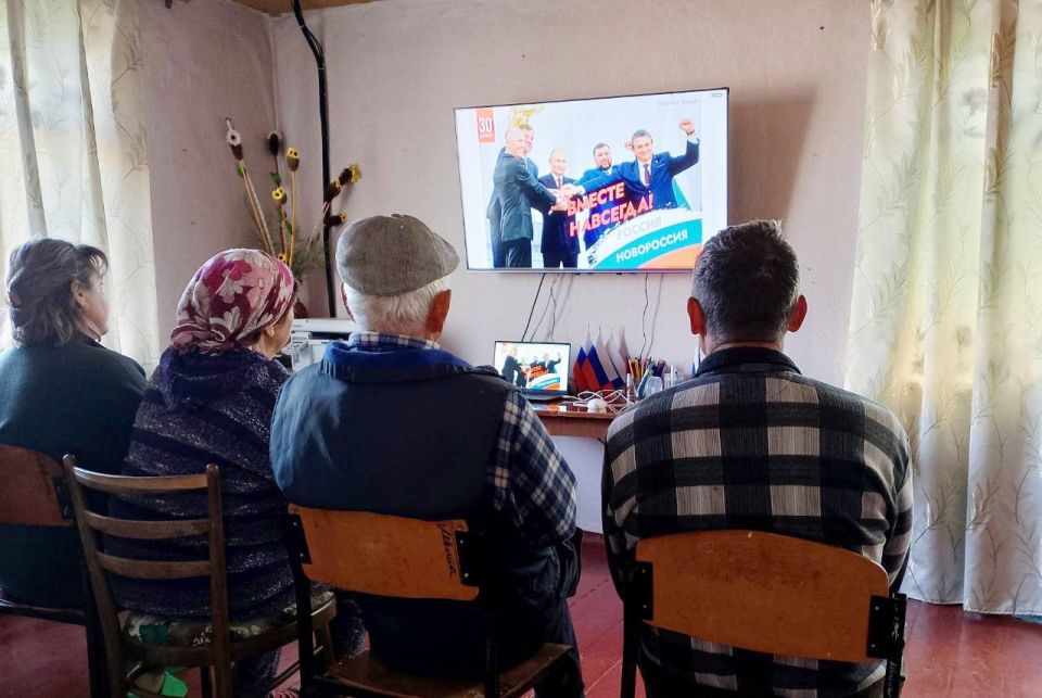 30 сентября в «Дом культуры п. Широкий» , «Дом культуры п. Таловое» и «Дом культуры п. Казачий» прошел информационный час ко Дню Воссоединения ДНР, ЛНР, Запорожской и Херсонской областей с Российской Федерацией 30 сентября в «Дом культуры п. Широкий» , «Дом культуры п. Таловое» и «Дом культуры п. Казачий» прошел информационный час ко Дню Воссоединения ДНР, ЛНР, Запорожской и Херсонской областей с Российской Федерацией