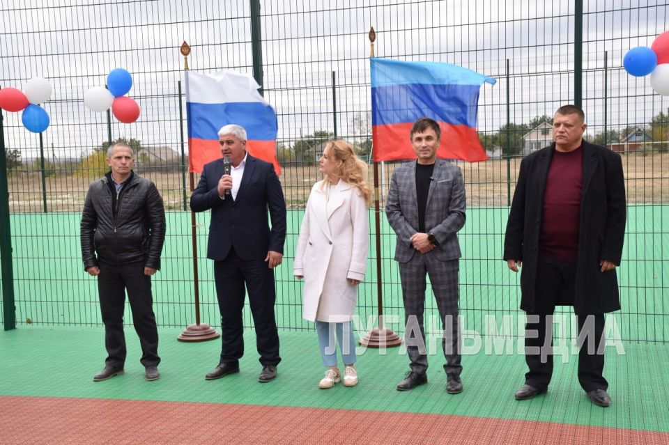 В Городище состоялось открытие спортплощадки В Городище состоялось открытие спортплощадки