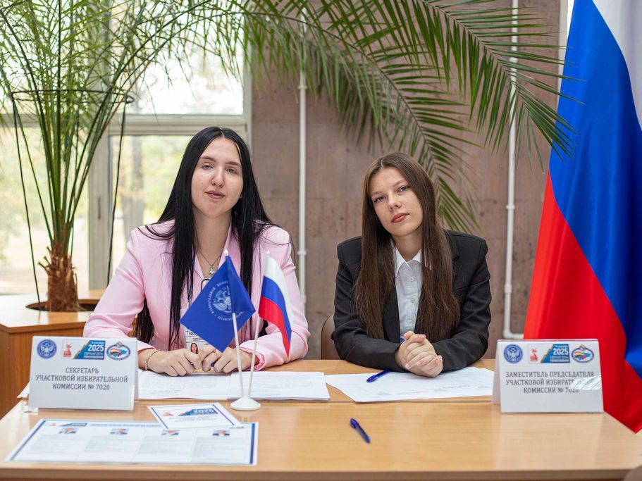 Члены Молодёжной избирательной комиссии Луганска вышли в финал всероссийского конкурса «Мои медиавыборы» Члены Молодёжной избирательной комиссии Луганска вышли в финал всероссийского конкурса «Мои медиавыборы»