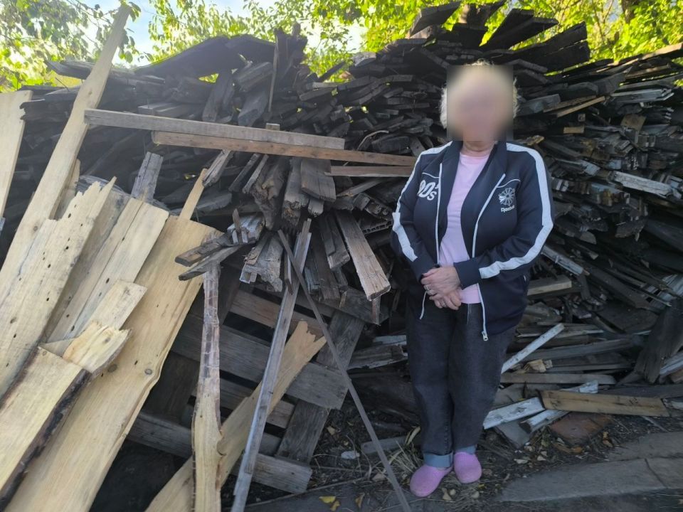 Помощь старшему поколению города от лисичанских единороссов Помощь старшему поколению города от лисичанских единороссов