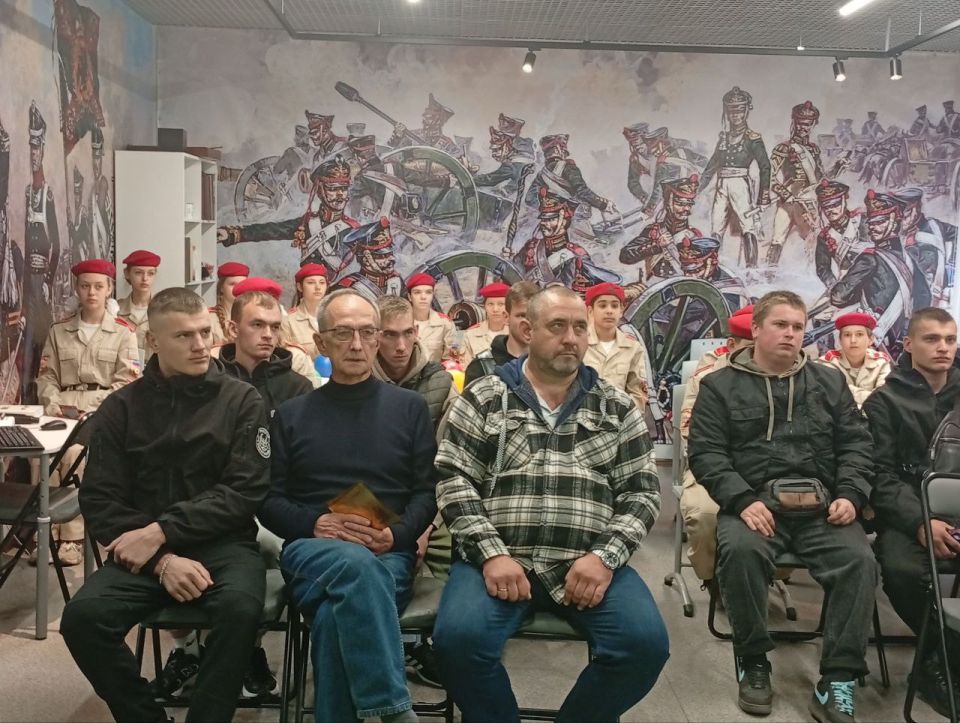 01.10.25 в Станично- Луганском музее Донского казачества прошло обучение специалистов в ДОСААФ России 01.10.25 в Станично- Луганском музее Донского казачества прошло обучение специалистов в ДОСААФ России