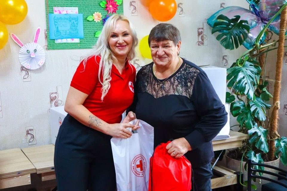 В День пожилых людей, который отмечается 1 октября, в ГБУ ЛНР «Беловодский КЦСОН» состоялся праздничный концерт «Золотые годы» В День пожилых людей, который отмечается 1 октября, в ГБУ ЛНР «Беловодский КЦСОН» состоялся праздничный концерт «Золотые годы»