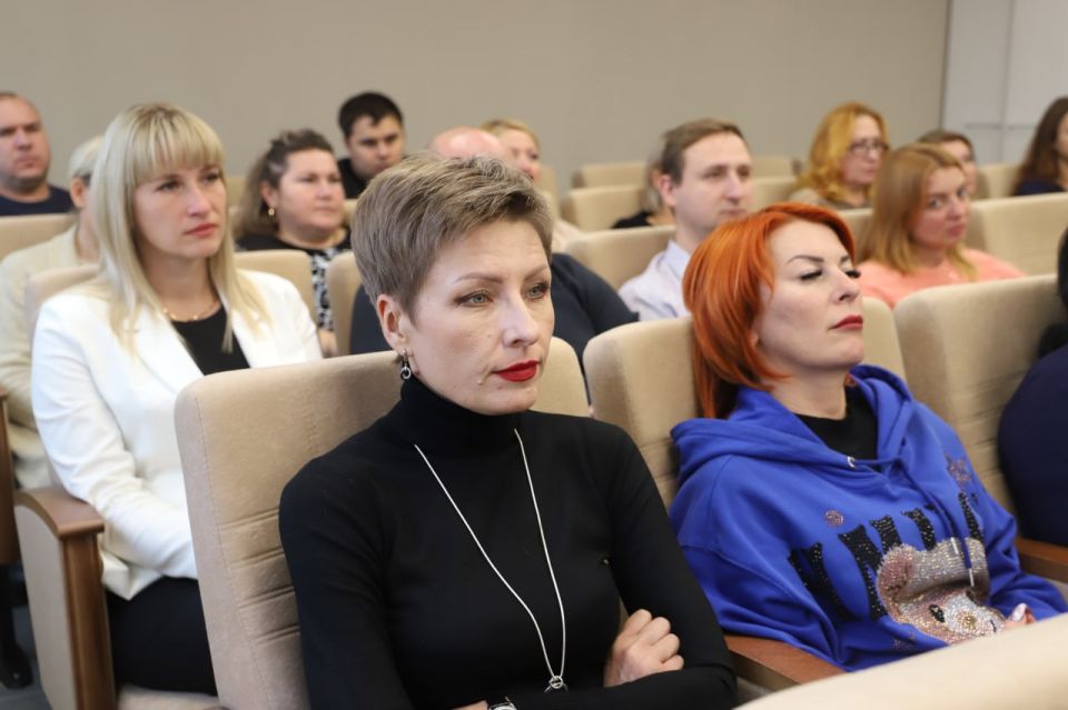 Сотрудник МВД и представитель Банка России провели совместную профилактическую лекцию для сотрудников шести республиканских министерств Сотрудник МВД и представитель Банка России провели совместную профилактическую лекцию для сотрудников шести республиканских министерств