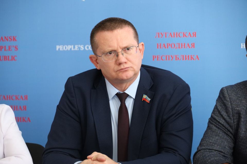 ���������� ������ ����� �������� � ������-������� ������ �������� �� ��������� �������� �� ��������������