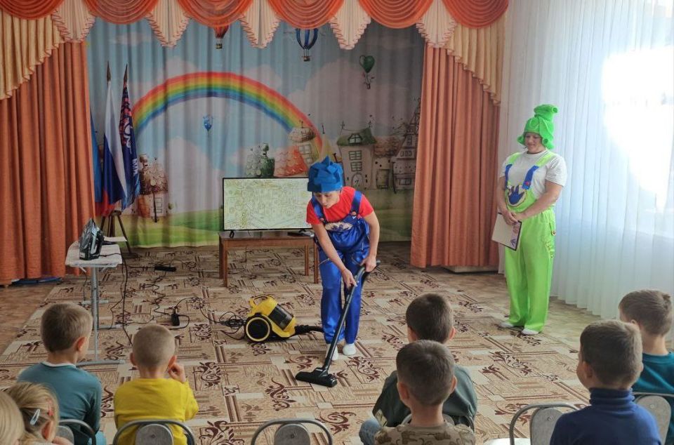 2 октября ГБДОУ ЛНР «Беловодский ЯС №2 «Радуга» принял участие в проведении Всероссийского открытого урока «Основы безопасности жизнедеятельности» 2 октября ГБДОУ ЛНР «Беловодский ЯС №2 «Радуга» принял участие в проведении Всероссийского открытого урока «Основы безопасности жизнедеятельности»
