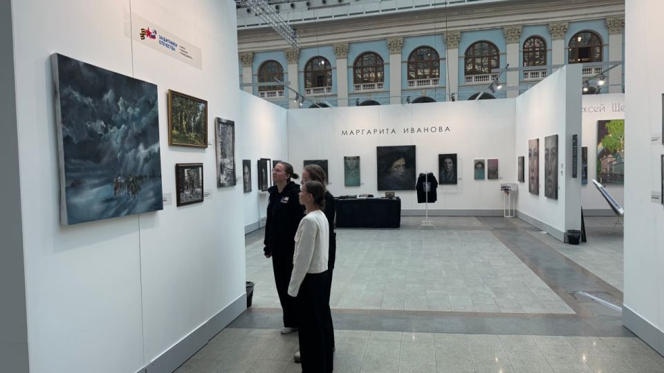 Ветеран СВО из ЛНР представил работу на Всероссийской ярмарке «Арт Россия» Ветеран СВО из ЛНР представил работу на Всероссийской ярмарке «Арт Россия»