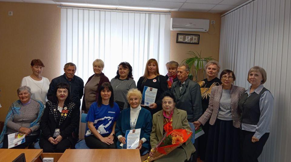 Встреча партийцев с Краснолучским горсоветом ветеранов Встреча партийцев с Краснолучским горсоветом ветеранов
