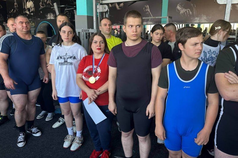 Спортсмены ГБУ ЛНР «СК «Шахтер» стали призерами Республиканских соревнований по жиму лежа Спортсмены ГБУ ЛНР «СК «Шахтер» стали призерами Республиканских соревнований по жиму лежа