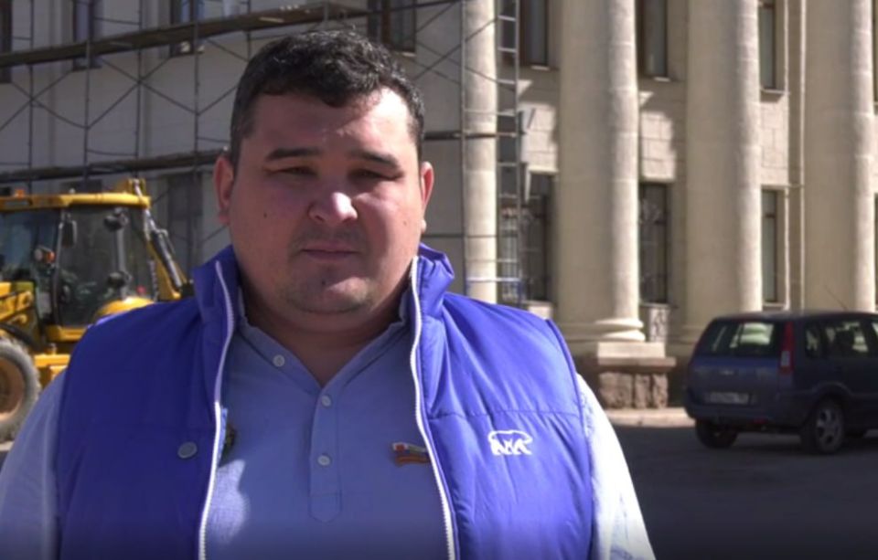 В рамках специального инфраструктурного проекта, который реализуется по Народной программе Единой России при поддержке шефа-региона Тюменской области, в Краснодонском округе ведутся масштабные работы по восстановлению фасада... В рамках специального инфраструктурного проекта, который реализуется по Народной программе Единой России при поддержке шефа-региона Тюменской области, в Краснодонском округе ведутся масштабные работы по восстановлению фасада...