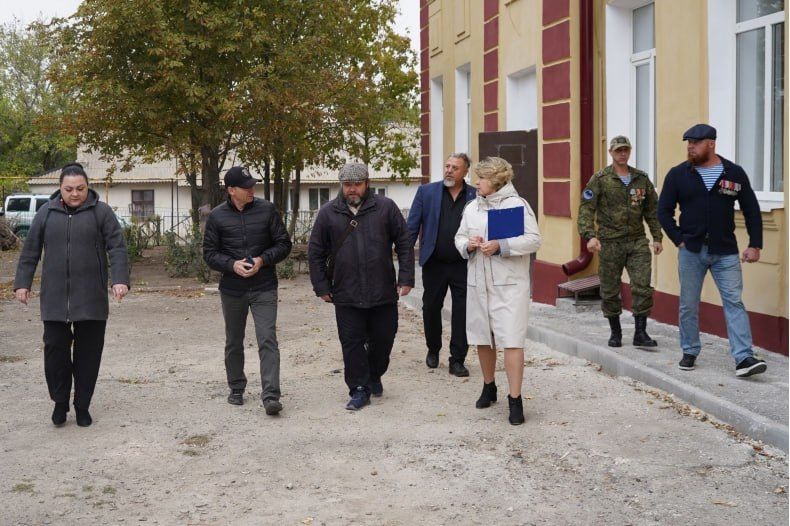 Заместитель Главы Республики Хакасия посетил Володарскую СШ Заместитель Главы Республики Хакасия посетил Володарскую СШ