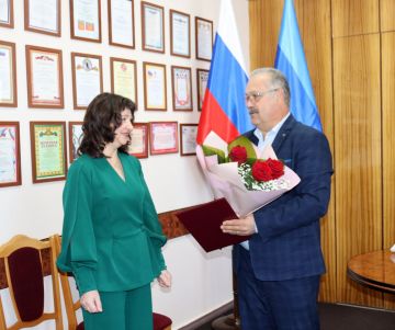 Сергей Саенко: Поздравил с юбилеем заместителя начальника финансового управления Галину Бровкину