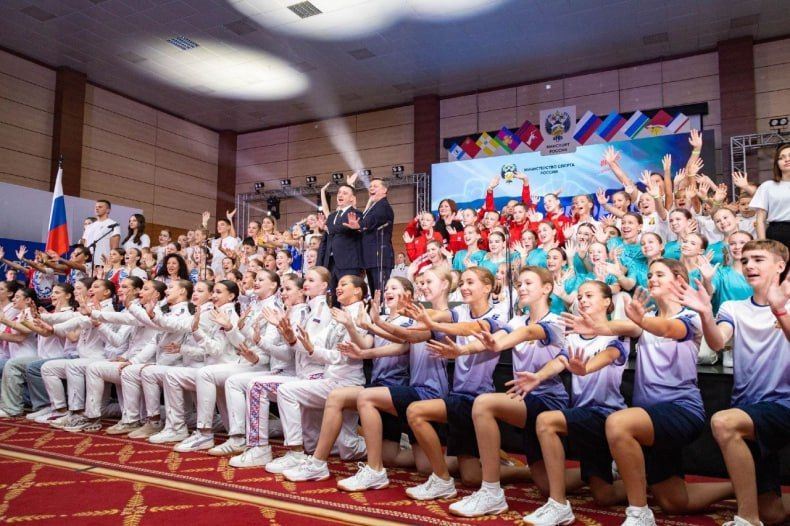 Юные гимнастки из Свердловска стали победителями международного фестиваля «Займись спортом – Стань первым!» Юные гимнастки из Свердловска стали победителями международного фестиваля «Займись спортом – Стань первым!»