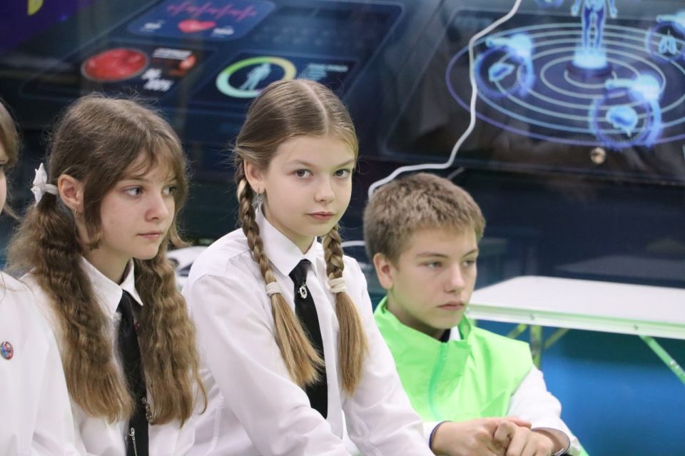 В Стаханове открылось новое пространство для школьников! В Стаханове открылось новое пространство для школьников!