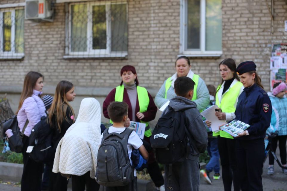 Сотрудники Госавтоинспекции провели профилактическую встречу с родителями Сотрудники Госавтоинспекции провели профилактическую встречу с родителями