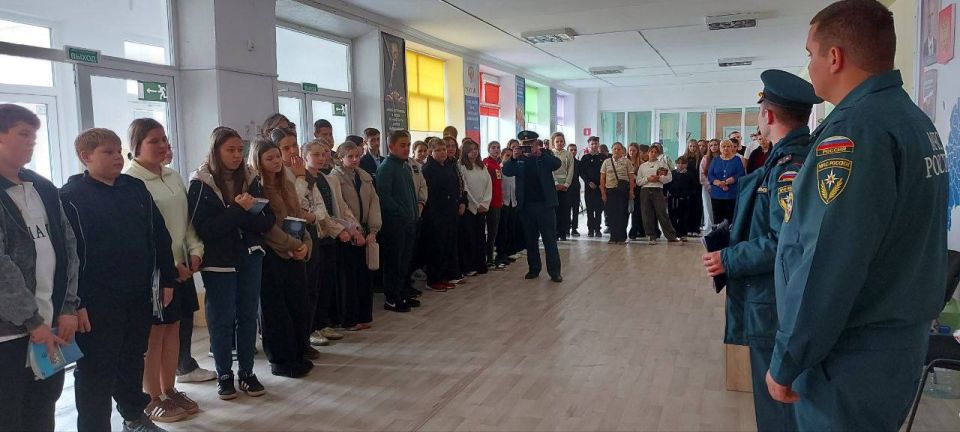 Всероссийский урок культуры безопасности прошел в Белокуракинской школе №1 Всероссийский урок культуры безопасности прошел в Белокуракинской школе №1