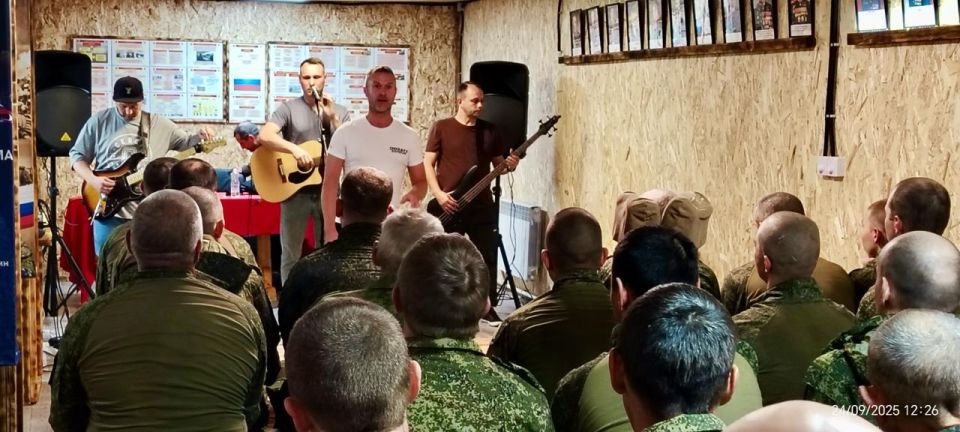Россия – это мы: поездка победителей в г. Луганск Россия – это мы: поездка победителей в г. Луганск