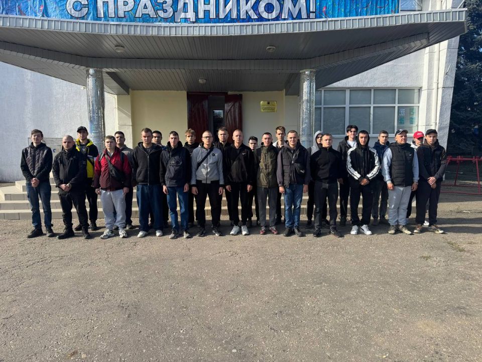 Сергей Крамаренко: Сегодня прошло первое заседание комиссии по осеннему призыву на военную службу в Славяносербском округе Сергей Крамаренко: Сегодня прошло первое заседание комиссии по осеннему призыву на военную службу в Славяносербском округе