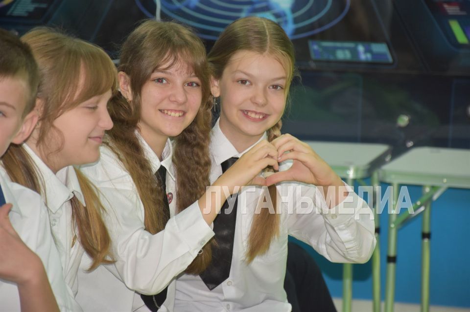 В Стахановской гимназии № 26 открылось развивающее пространство В Стахановской гимназии № 26 открылось развивающее пространство