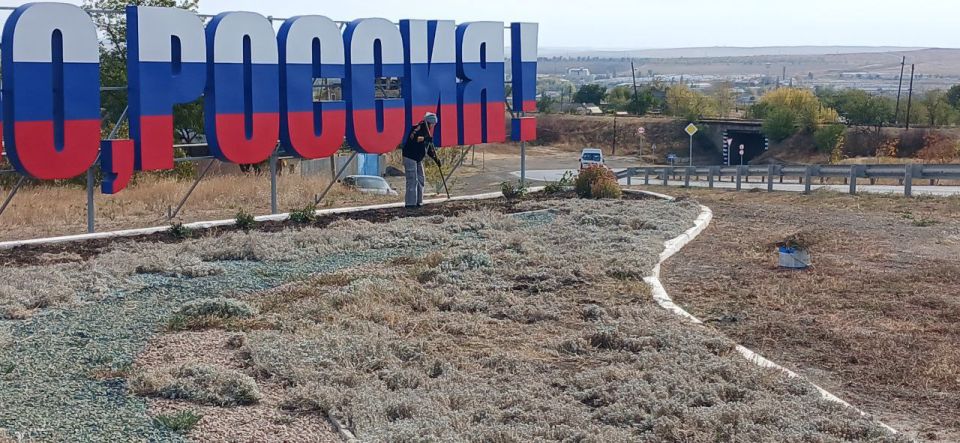 В поселке Изварино провели субботник В поселке Изварино провели субботник