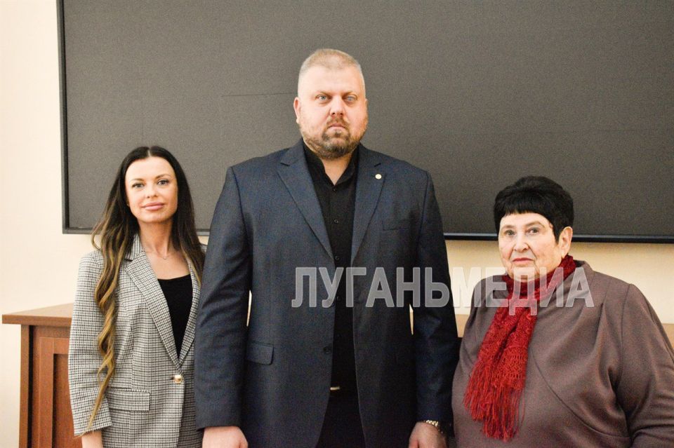 В ЛГАКИ имени М. Матусовского прошла пресс-конференция В ЛГАКИ имени М. Матусовского прошла пресс-конференция