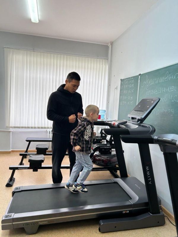 Дети из Антрацита продолжают реабилитацию в Калмыкии Дети из Антрацита продолжают реабилитацию в Калмыкии