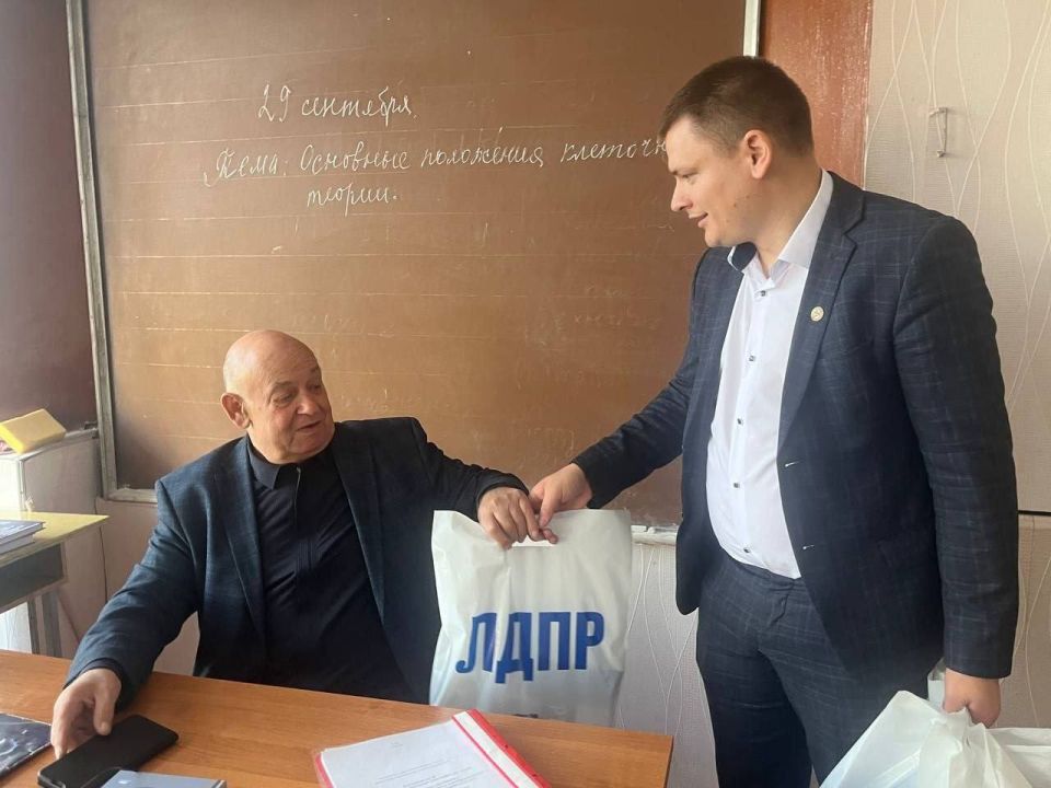 СЛОВА БЛАГОДАРНОСТИ ТЕМ, КТО УЧИТ И ВДОХНОВЛЯЕТ СЛОВА БЛАГОДАРНОСТИ ТЕМ, КТО УЧИТ И ВДОХНОВЛЯЕТ