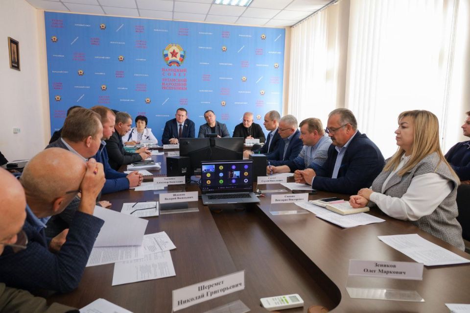 Константин Бутримов: Дефицит водоснабжения в республике в повестке дня профильного комитета Константин Бутримов: Дефицит водоснабжения в республике в повестке дня профильного комитета