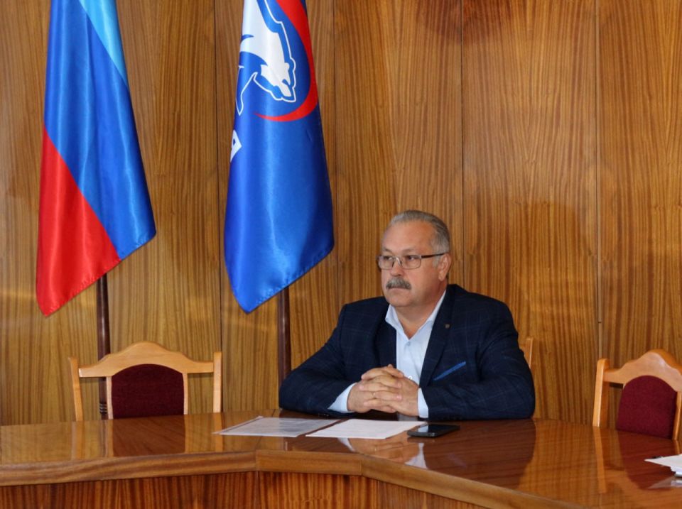 В Администрации под председательством главы Антрацитовского муниципального округа, Секретаря местного отделения партии «Единая Россия» Сергея Саенко состоялось заседание комиссии по предупреждению и ликвидации чрезвычайных... В Администрации под председательством главы Антрацитовского муниципального округа, Секретаря местного отделения партии «Единая Россия» Сергея Саенко состоялось заседание комиссии по предупреждению и ликвидации чрезвычайных...