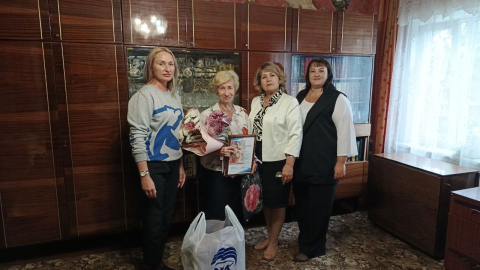 «Единая Россия» поздравила учителей с профессиональным праздником «Единая Россия» поздравила учителей с профессиональным праздником
