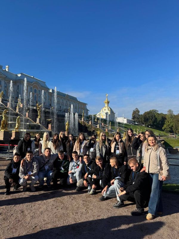 Детские творческие коллективы из поселка Красный Яр посетили Санкт-Петербург Детские творческие коллективы из поселка Красный Яр посетили Санкт-Петербург