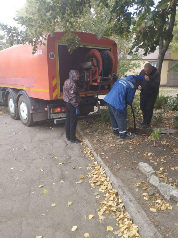 Ульяновские коммунальные службы продолжают восстановительные работы в Лутугинском муниципальном округе Ульяновские коммунальные службы продолжают восстановительные работы в Лутугинском муниципальном округе