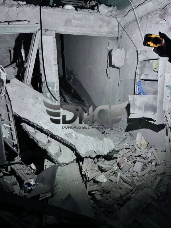 В братской ДНР произошла массированная атака врага на Горловку: частично разрушены дома и школа В братской ДНР произошла массированная атака врага на Горловку: частично разрушены дома и школа
